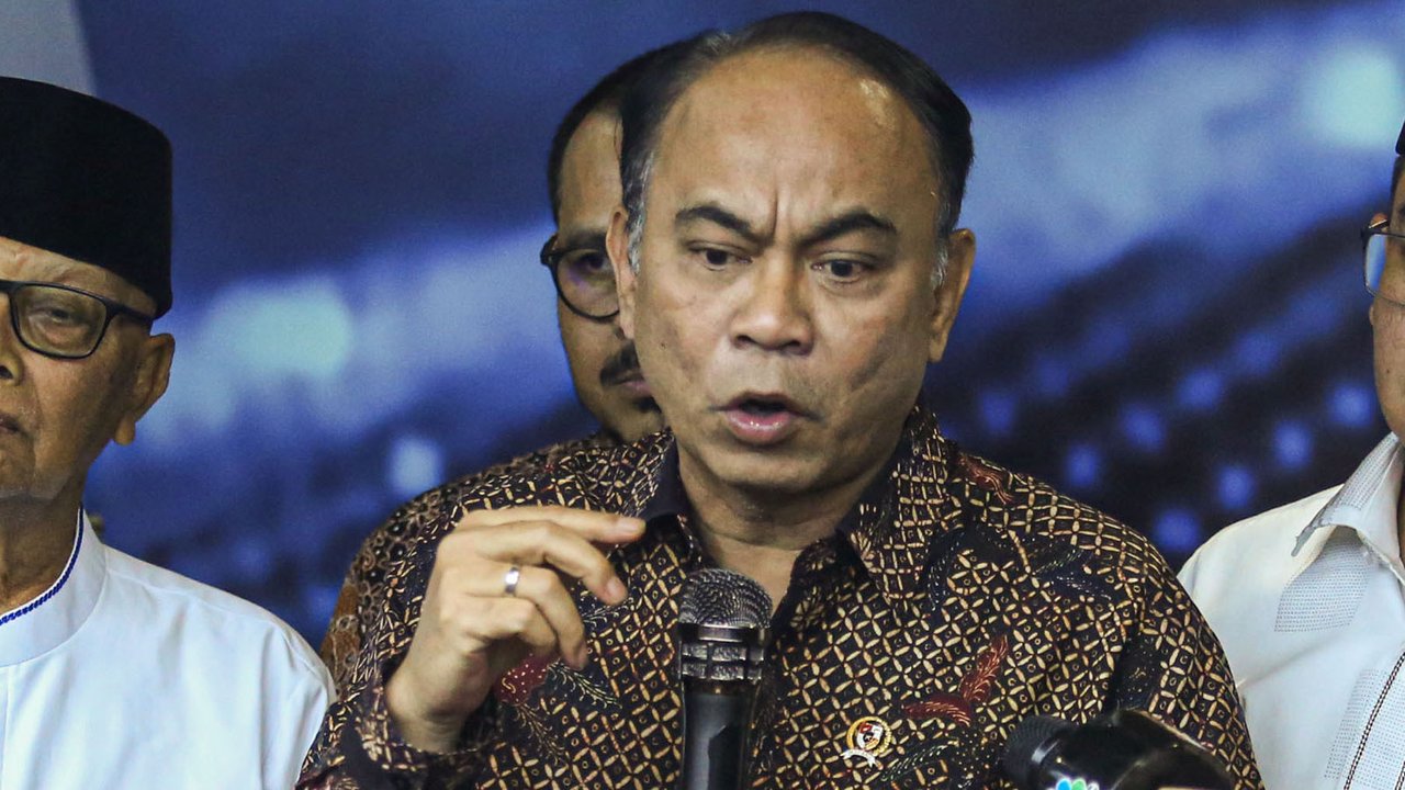 Menkominfo Budi Arie Setiadi meminta sosialisasi pencegahan judi online terus dilakukan dengan sasaran masyarakat luas. Hal tersebut bisa dilakukan melalui satuan kerja di Kementerian Kominfo. (Liputan6.com/Angga Yuniar)