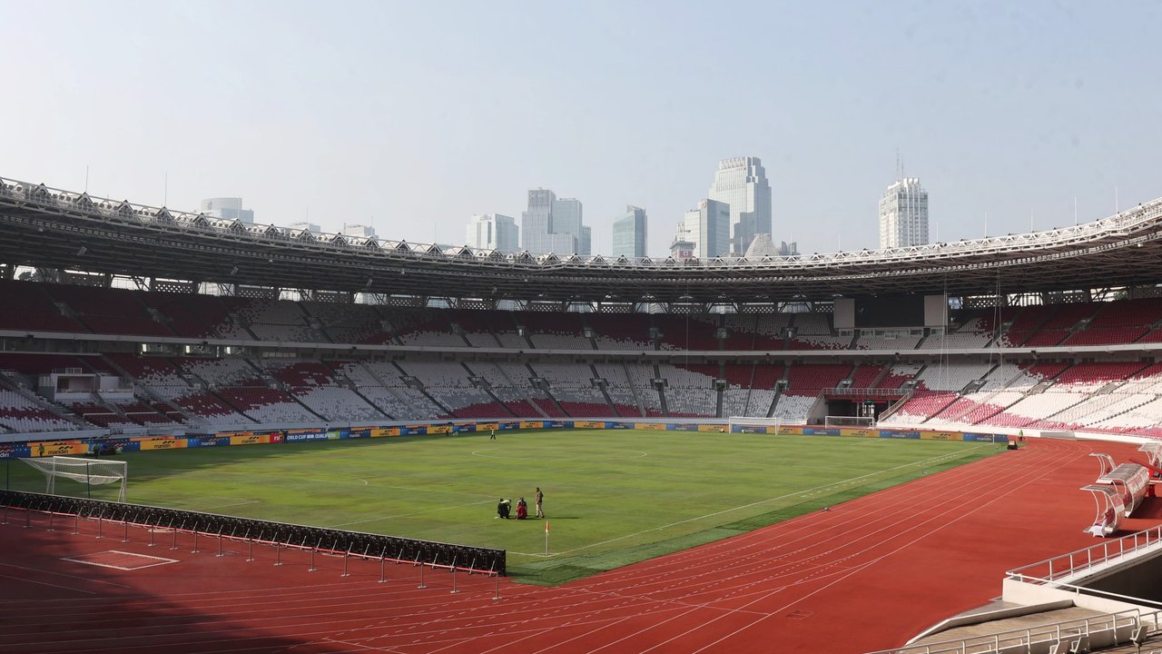 Kondisi Stadion Utama Gelora Bung Karno (SUGBK), Senayan pada Rabu (05/06/2024) menjelang laga Grup F Kualifikasi Piala Dunia 2026. (Bola.com/M Iqbal Ichsan)