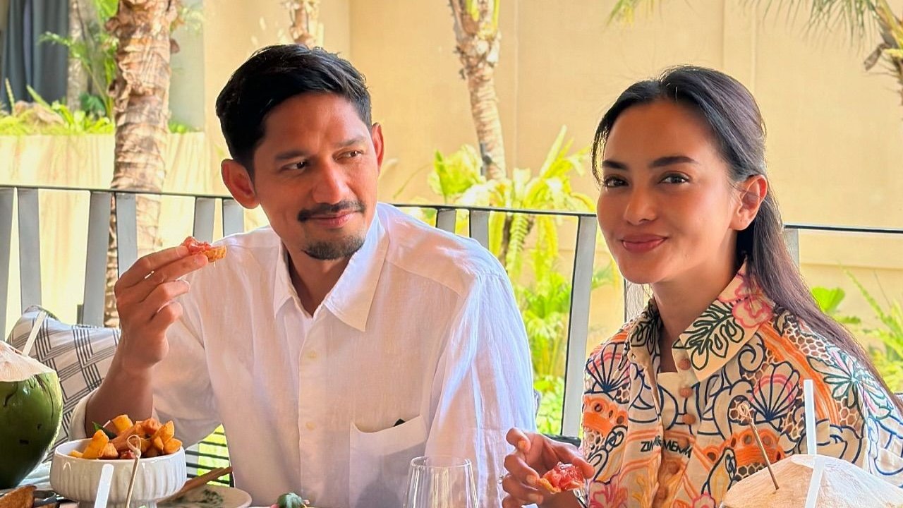 Potret Cantik Ririn Ekawati saat Liburan di Bali