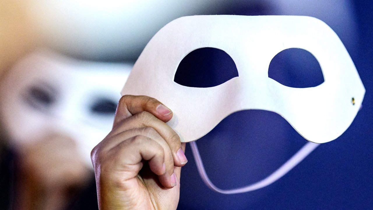 Ilustrasi Demo Deepfake