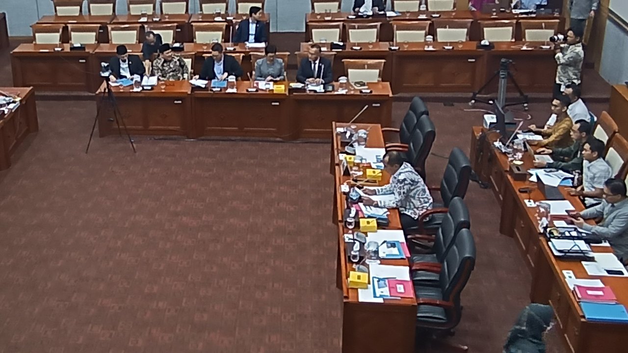Kemenhan Rapat Kerja Anggaran Bersama DPR