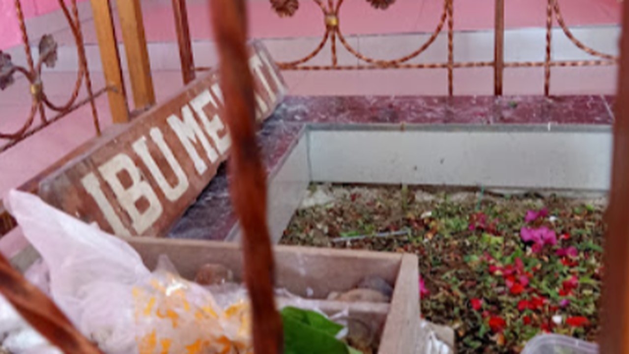 Makam pahlwan perempuan Tangerang Nyi Mas Melati