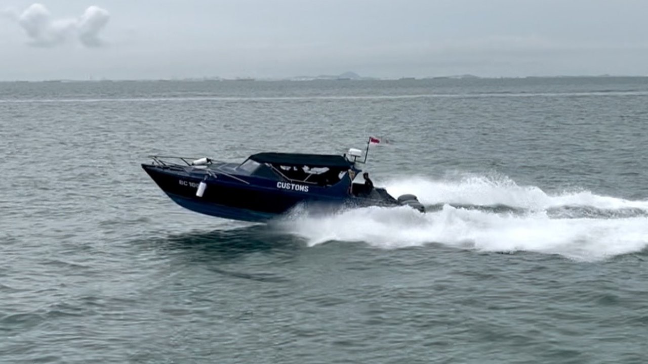 <p>Patroli laut Bea Cukai di perairan Batam. (Foto: Istimewa)</p>