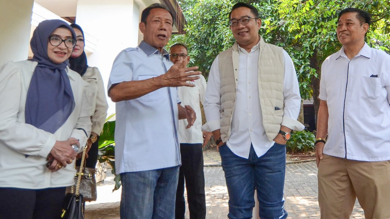 Ridwan Kamil dan Sutiyoso Keliling Museum Bang Yos