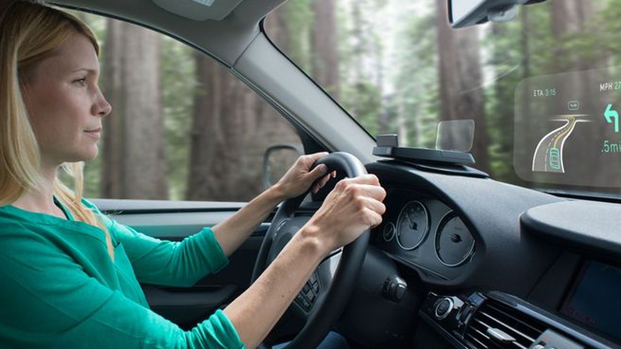 Cara Tepat Mengurangi Kecepatan Mobil Manual dengan Teknik Deselerasi yang Benar