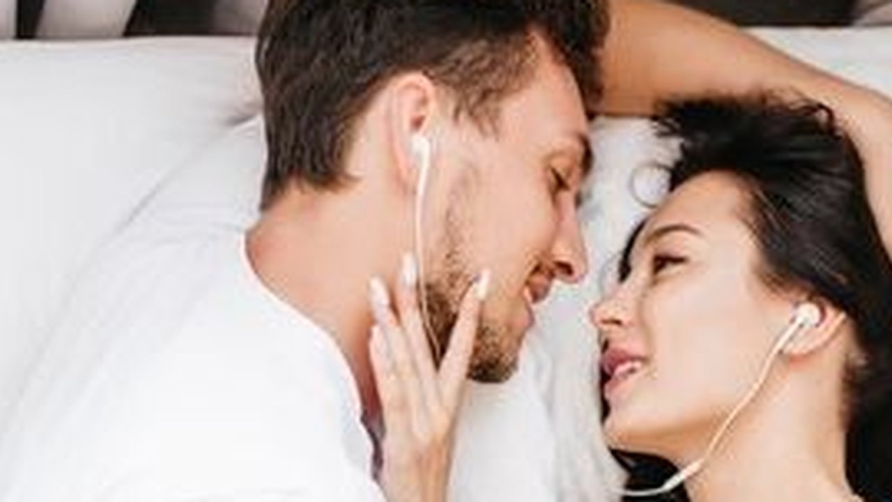 Ilustrasi pasangan Romantis