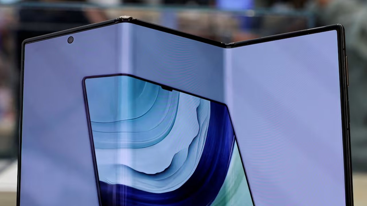 Pre-Order Huawei Tiga Layar Lipat Laris Manis di China, iPhone 16 Minggir Dulu