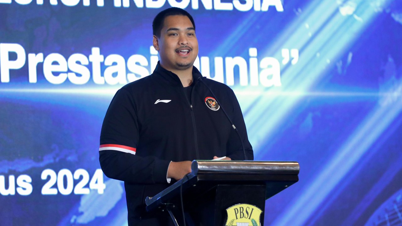 Menteri Pemuda dan Olahraga Dito Ariotedjo dalam Musyawarah Nasional PBSI XXIV/2024 di Hotel Empire Palace Surabaya, Sabtu (10/8). (foto: PBSI)