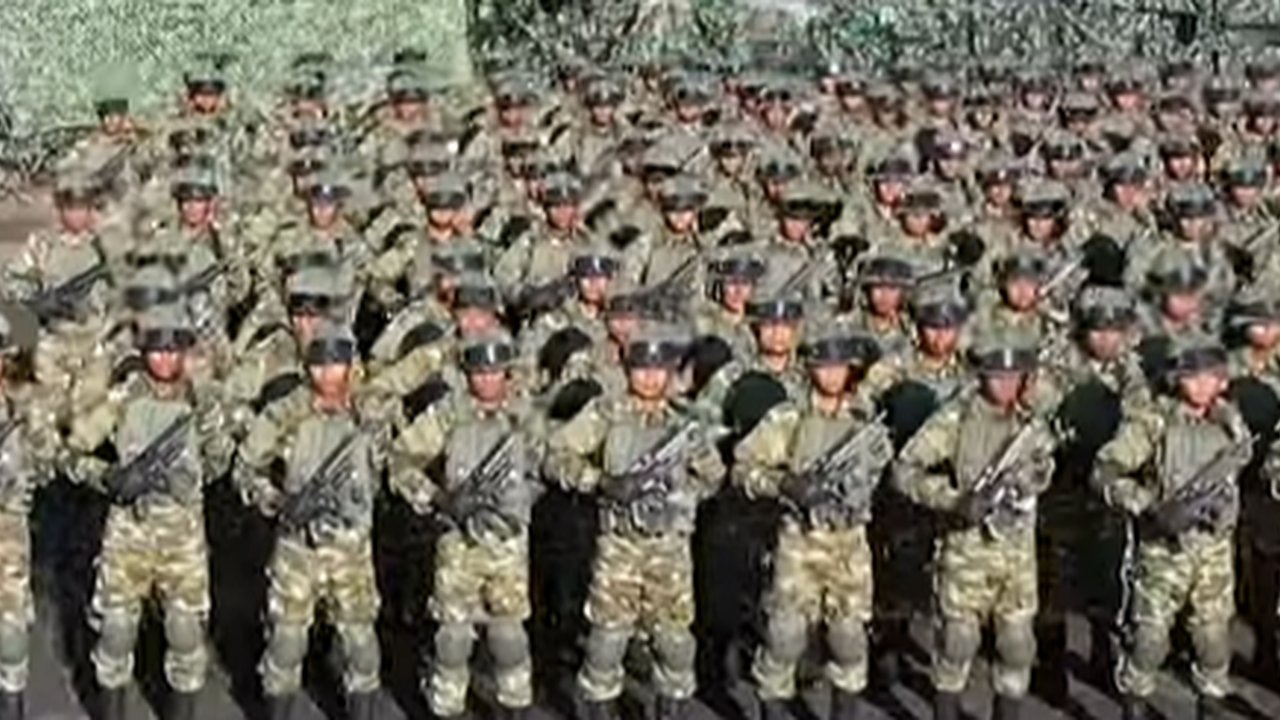 Potret 500 Anggota Komcad