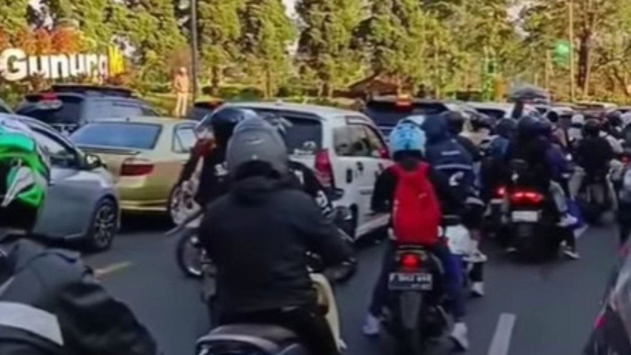 Macet Horor di Puncak Bogor