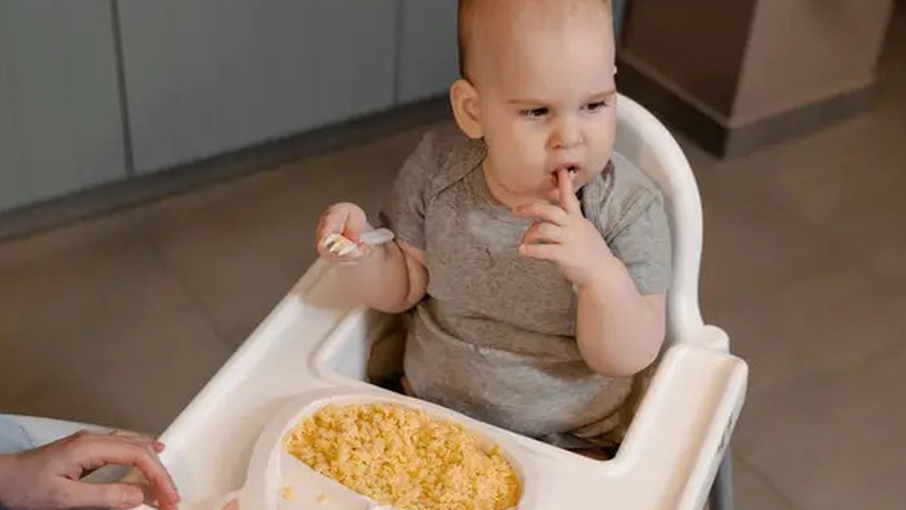 MPASI rumahan dan MPASI Fortifikasi (Unsplash/life is fantastic)