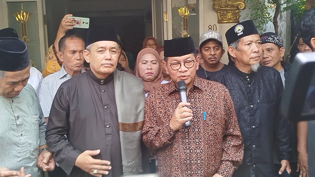Pramono Puji Kiai Zanuri: Foke sampai Jokowi Menghormati Beliau