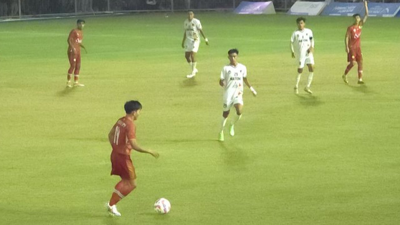 pertandingan sepakbola Aceh vs Sulteng di PON XXI.