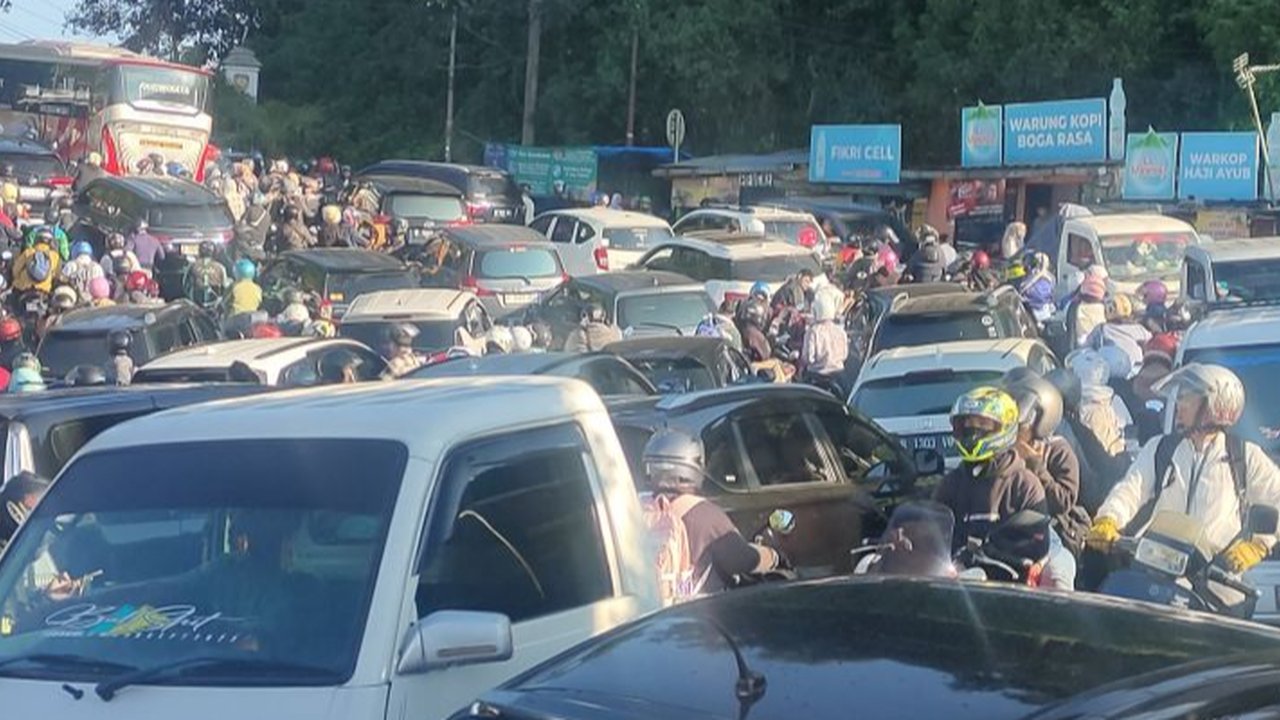 Antisipasi Macet Total, Polisi Arahkan Pengendara dari Cianjur ke Puncak Lewat Jalur Alternatif