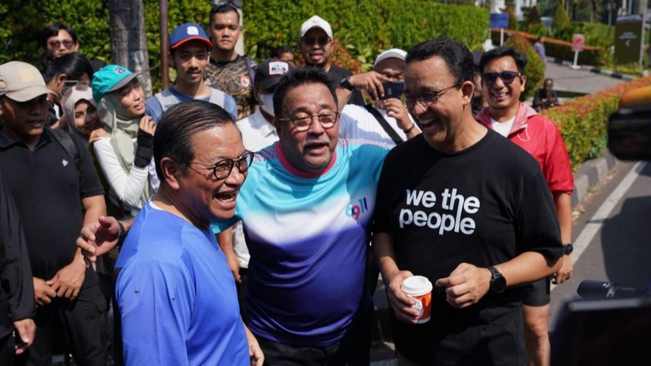 Anies Baswedan bertemu Pramono-Rano saat CFD di Jakarta