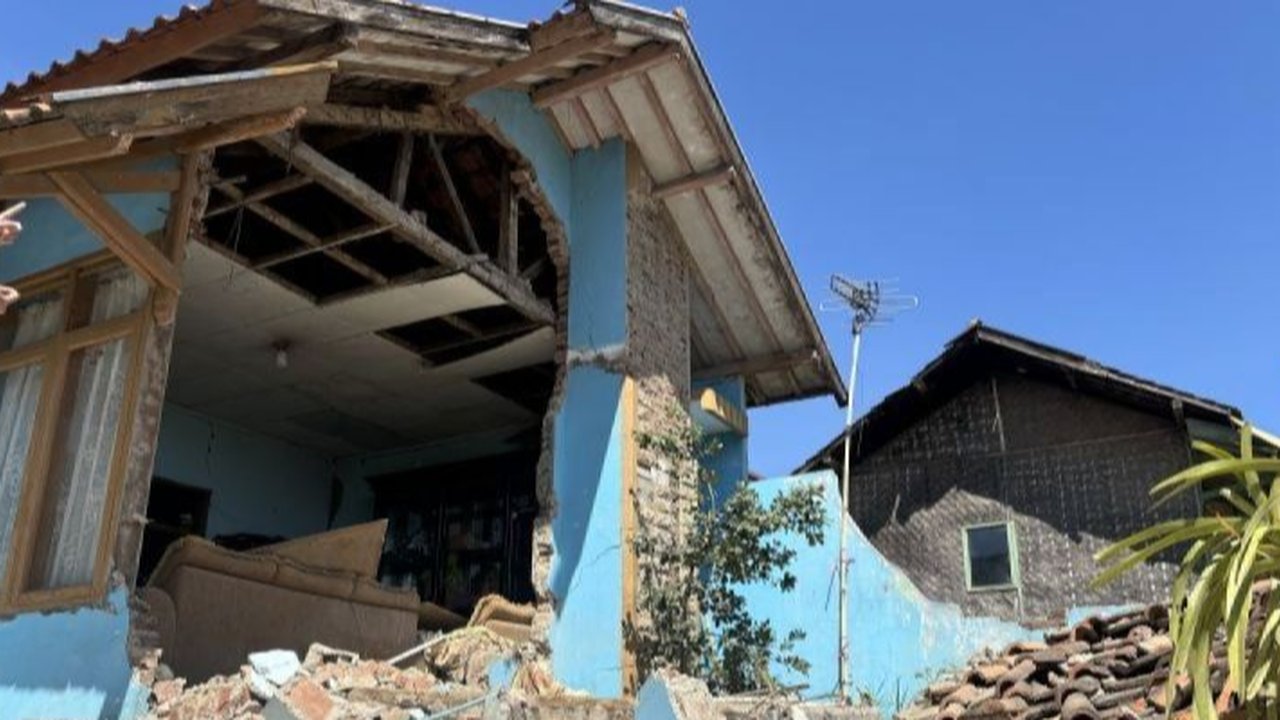 Kondisi Kertasari setelah gempa berkekuatan 4,9 skala Richter mengguncang Bandung, Jawa Barat, pada 18 September 2024.