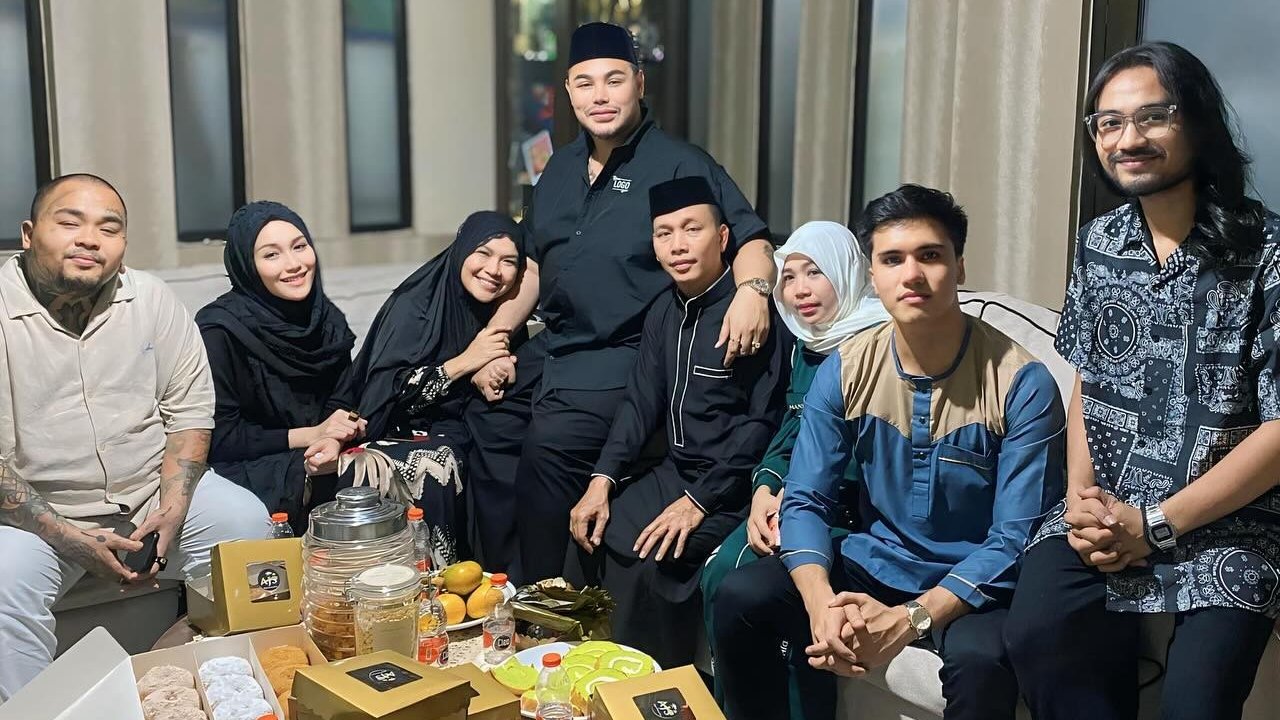 Ivan Gunawan Datang Melayat