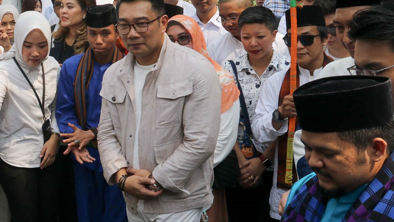 Bakal calon Gubernur DKI Jakarta Ridwan Kamil saat tiba di Gedung Fanta Headquarters Prabowo-Gibran, Menteng, Jakarta, Senin (2/9/2024). Dalam kunjungannya Mantan Gubernur Jawa Barat tersebut memaparkan gagasan dan program kerja kepada Tim Kampanye Nasional Pemilih Muda (TKN-Fanta) untuk maju dalam pemilihan Gubernur DKI Jakarta.