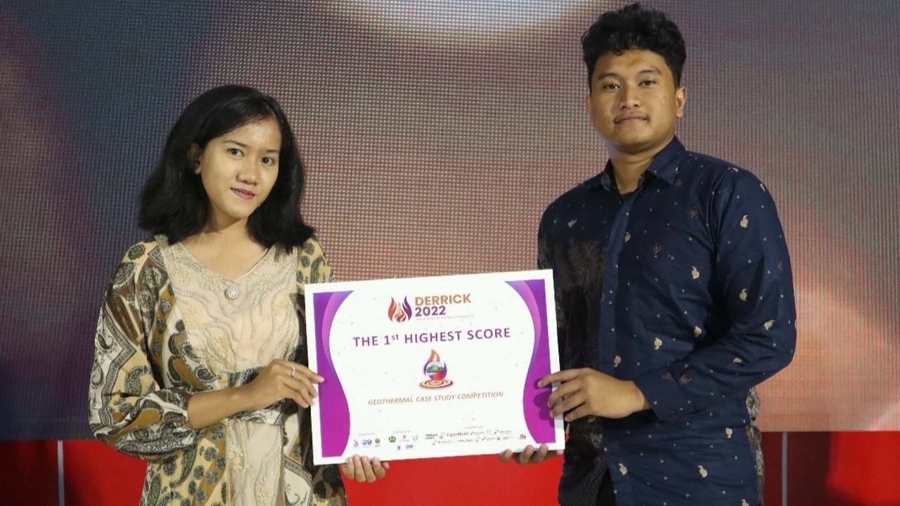 Ester Hotmaria, wisudawan termuda ITS