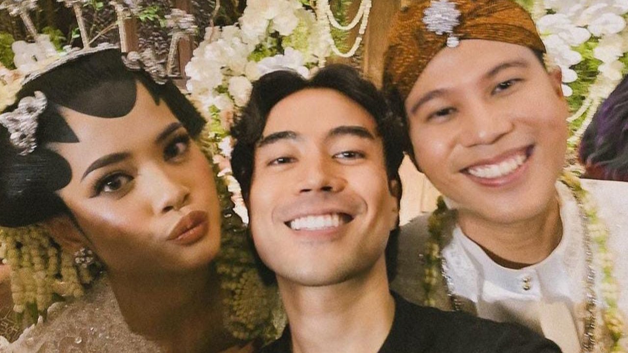 Potret Pernikahan Nino RAN dan Dhabitannisa Auni, Netizen Kaget 'Sungguh Plot Twist'