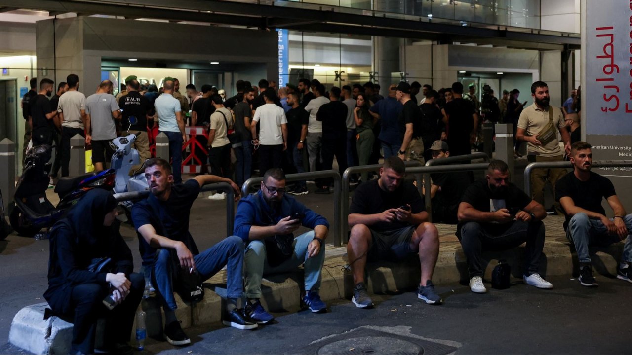 Pager yang meledak di Lebanon.