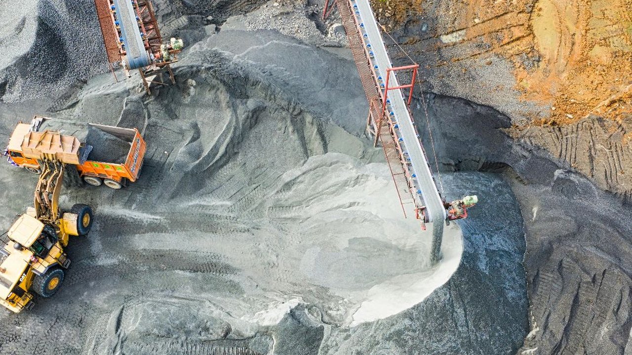 Komisaris PT Teras Purai Tanajaya Diperiksa Kejagung Terkait Perkara Tambang Kutai Barat