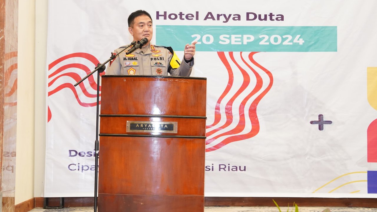 Kapolda Riau Irjen Pol Mohammad Iqbal