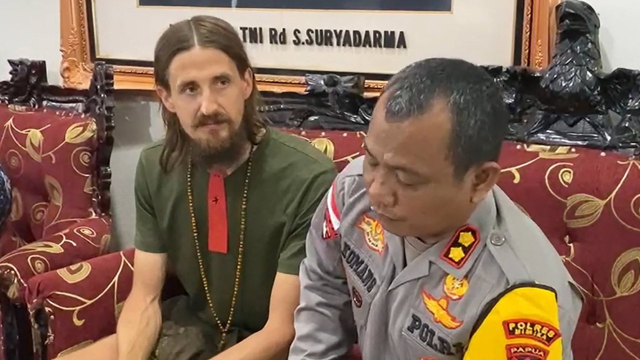 Pilot Susi Air Philip Mehrtens bebas setelah disandera KKB