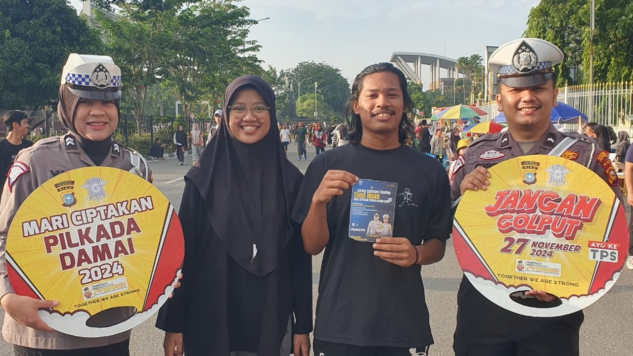 Polisi sosialisasi Pilkada Damai di CFD Pekanbaru