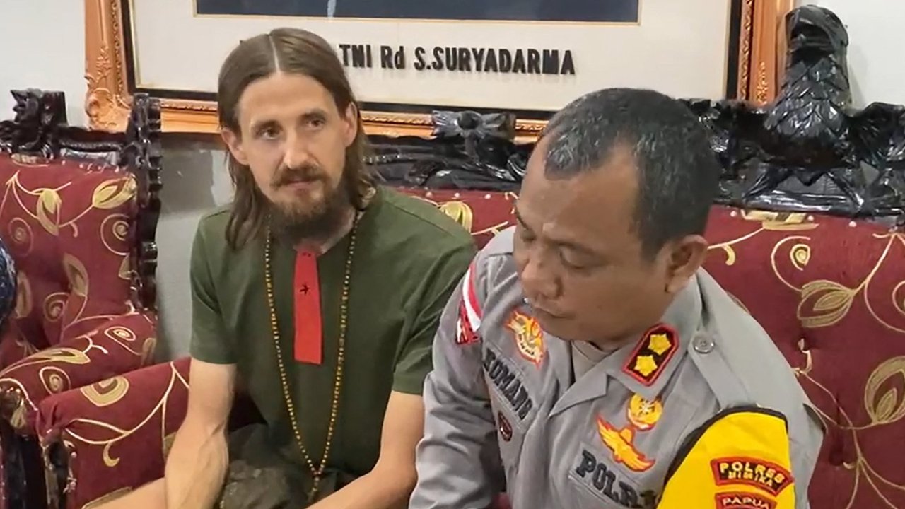 Pilot Susi Air Philip Mehrtens bebas setelah disandera KKB