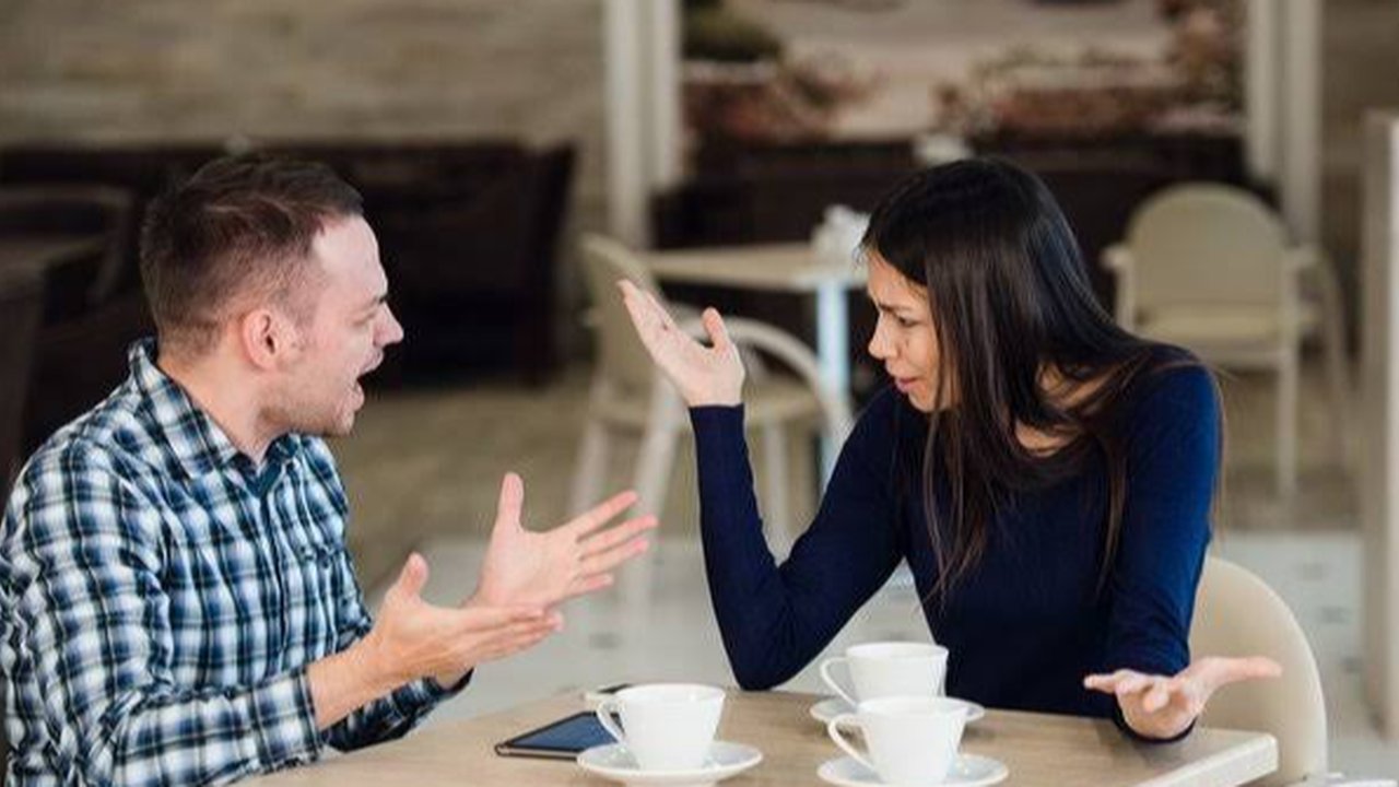 perilaku gaslighting