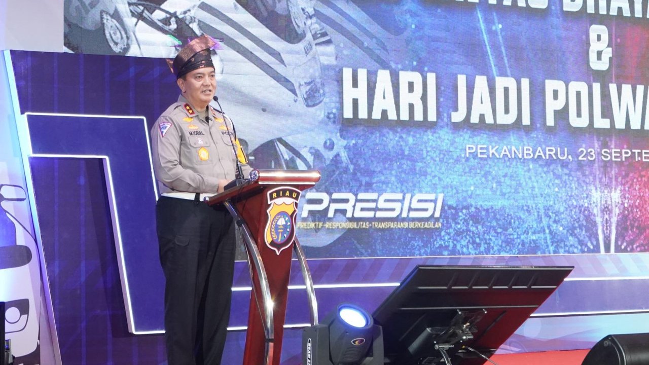 Kapolda Riau Irjen Pol Mohammad Iqbal