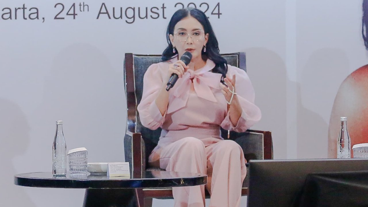 Rieke Diah Pitaloka curhat ke Paus Fransiskus soal kasus korupsi timah. Salah satu tersangka perintangan penyidikan divonis 3 tahun penjara dan denda Rp5.000. (Foto: Dok. Instagram @riekediahp)