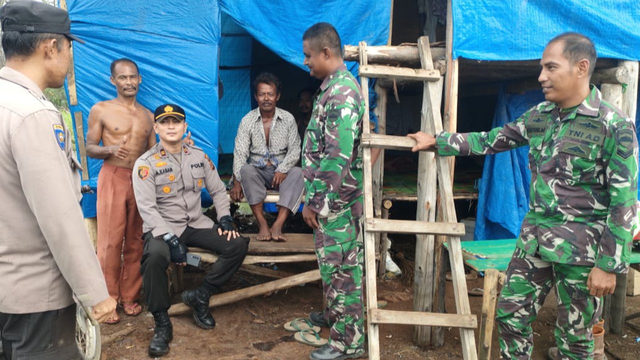 TNI Polri patroli bareng