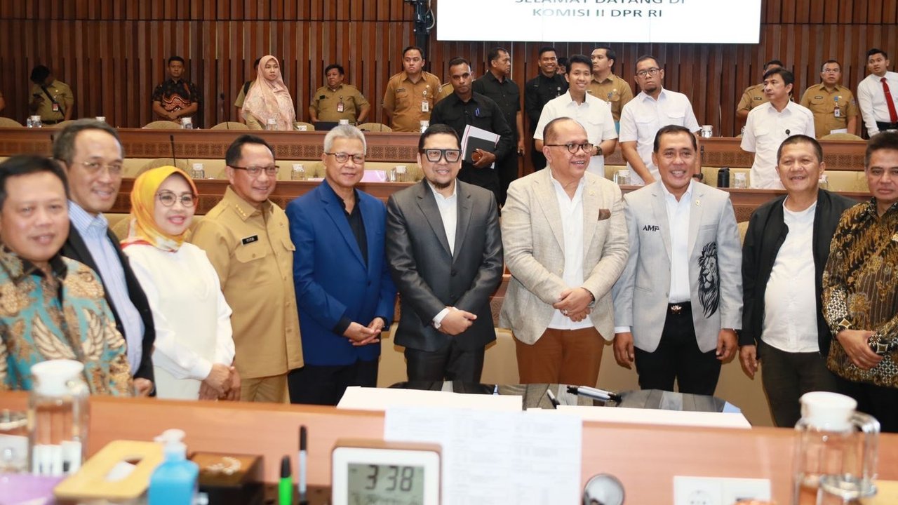 Mendagri Muhammad Tito Karnavian Saat Rapat Kerja Tingkat I