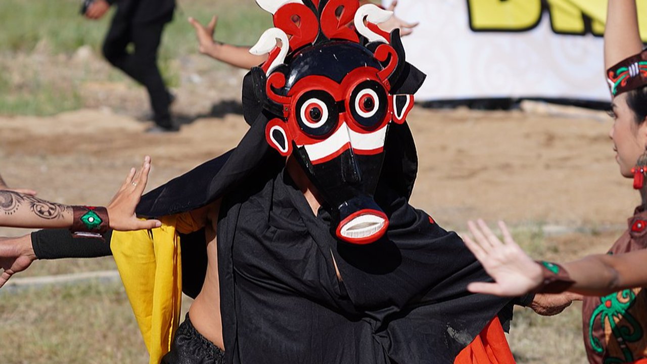 Tradisi Babukung dari Dayak Tomun