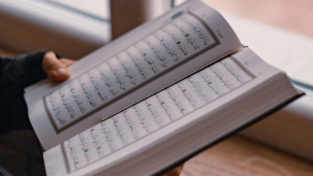 Surat dalam Al-Quran yang bisa memberikan makna bagi kehidupan manusia.