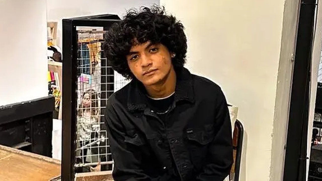 Pulang ke Indonesia, Lolly mengaku bisa setahun bertahan hidup tanpa bantuan ibu kandungnya, Nikita Mirzani. Kini ia siap berkarier di Tanah Air. (Foto: Dok. Instagram @lauradumpie)