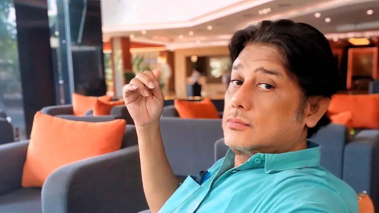7 Potret Terbaru Anto Wijaya Pemeran Angling Dharma, Kini Usia 54 Tahun - Karismanya Dipuji Gak Hilang