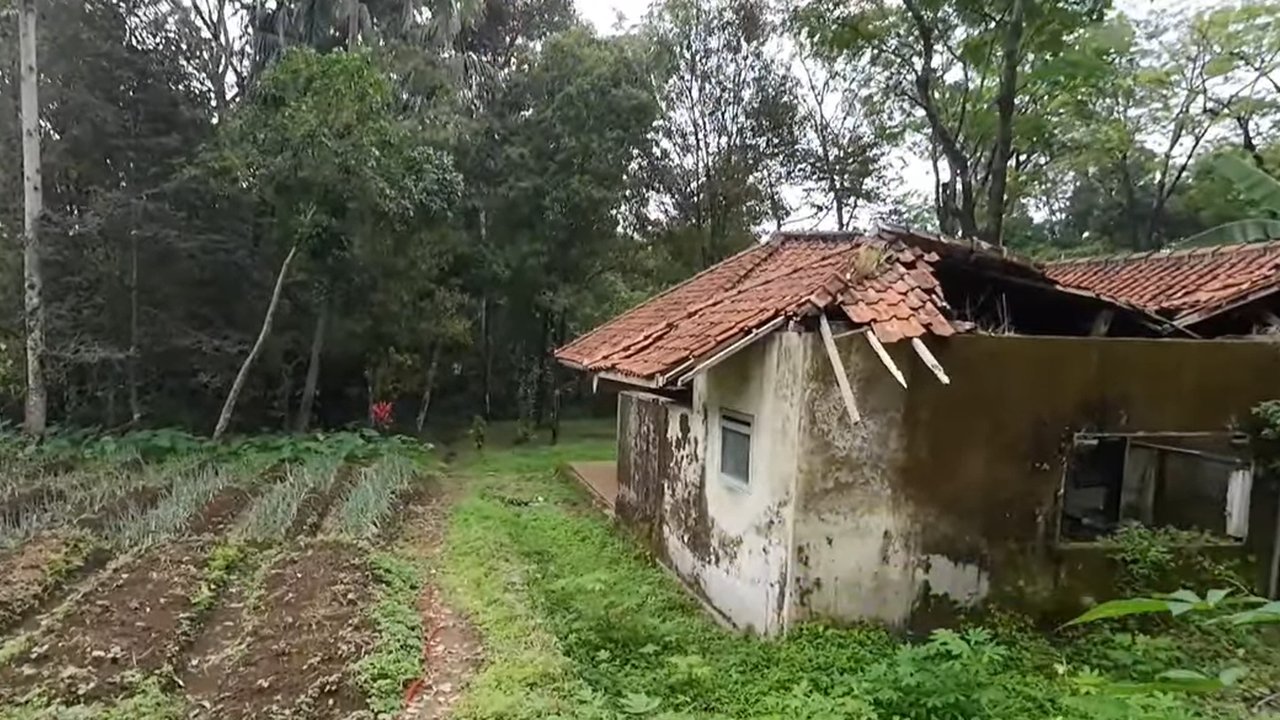 Kampung Puncak Manik Sumedang
