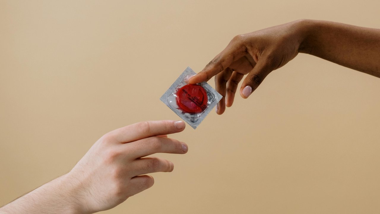 Penggunaan KB pada Pria, Apakah Lebih Efektif dibanding pada Wanita?