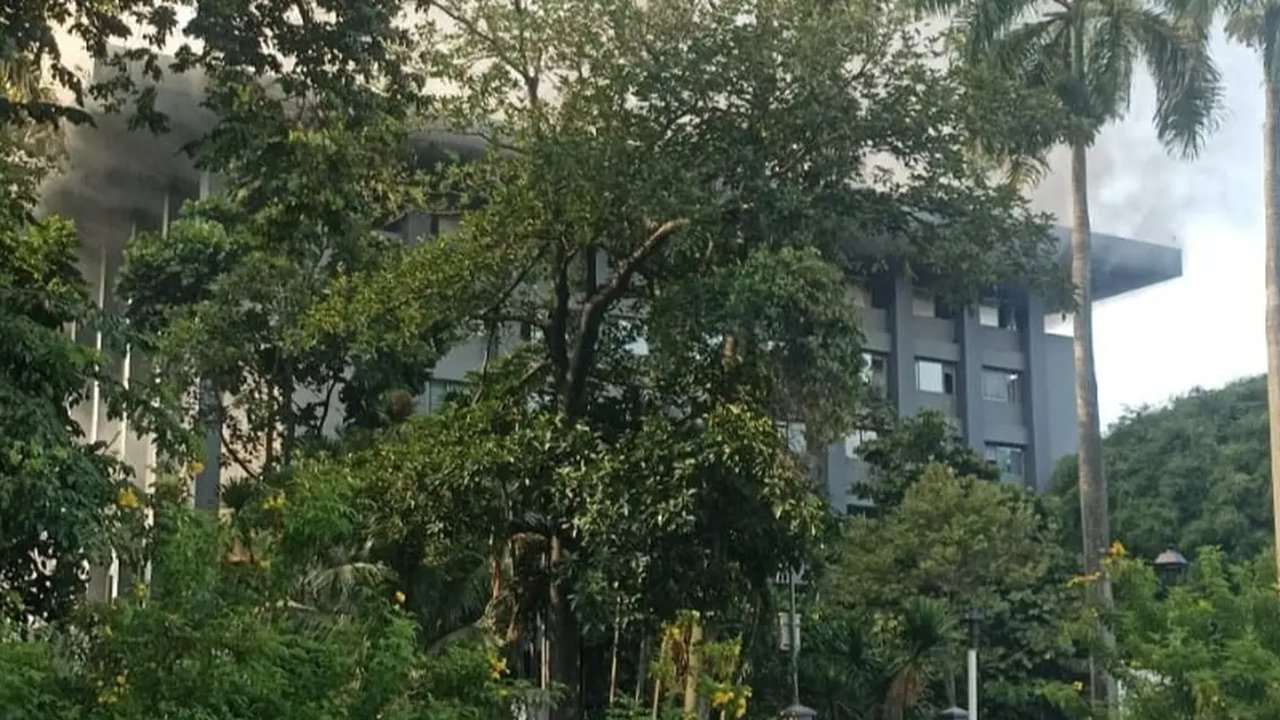 kebakaran gedung bakamla