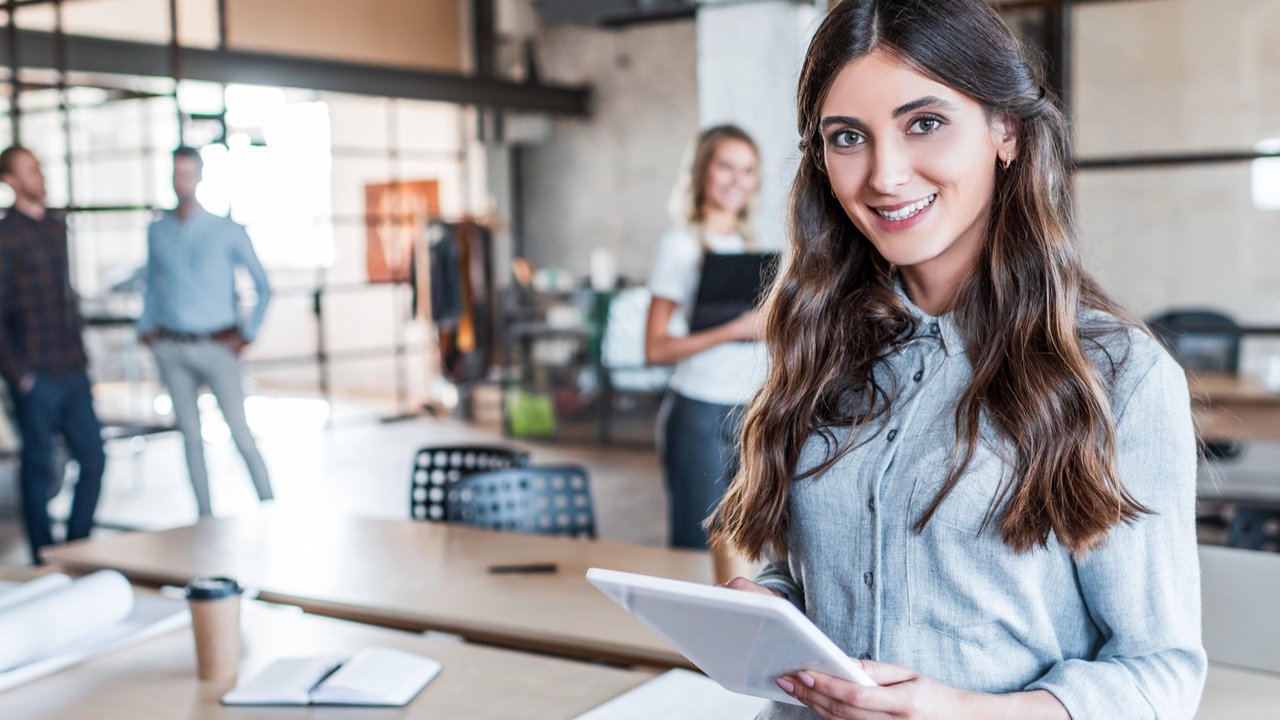 Persiapan hari pertama kerja.
