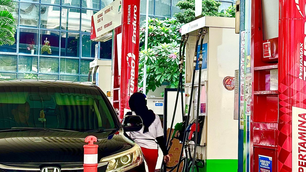 PT Pertamina Patra Niaga memastikan Bahan Bakar Minyak (BBM) jenis Pertalite tersedia di 97 persen dari total SPBU Pertamina di Indonesia. (Foto: Pertamina)