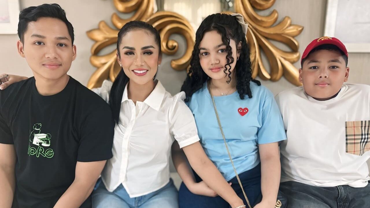 Azriel Lanjut Kuliah S2 di Surabaya