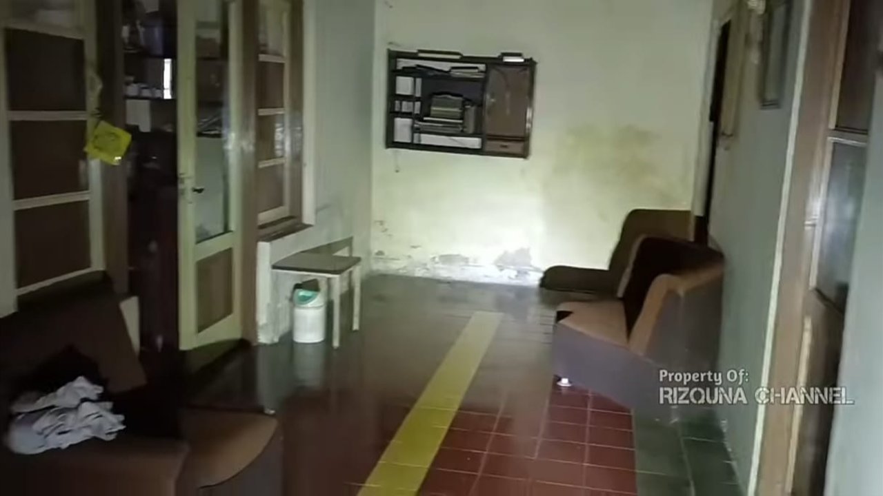 Potret Rumah Pak Tile Engkong Si Doel Anak Sekolahan, di Dalamnya Banyak Barang-barang Antik