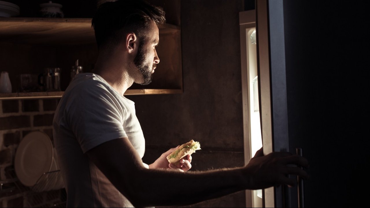 Makan Malam bikin Gemuk