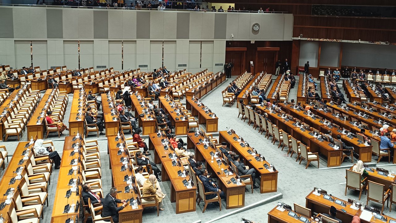 Rapat Paripurna DPR terakhir