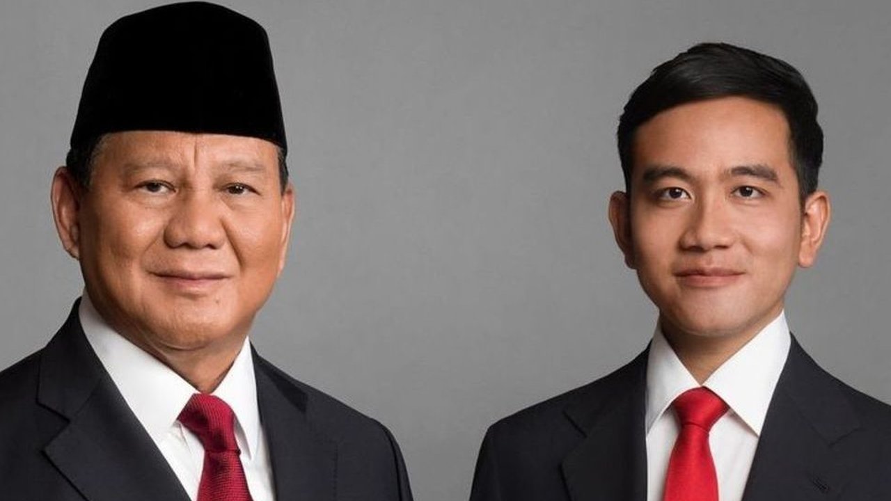 Presiden terpilih 2024 Prabowo Subianto saat  halal bihalal yang dilaksanakan di Kantor PBNU, Jalan Kramat Raya, Jakarta Pusat, Minggu (28/4/2024).  mengucapkan terima kasih kepada Pengurus Besar Nahdlatul Ulama (PBNU) karena berkomitmen mendukung pemerintahannya ke depan.