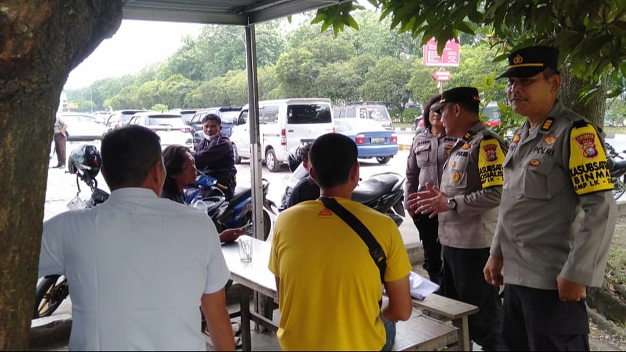 Personel Polri disebar di sejumlah lokasi di Pekanbaru